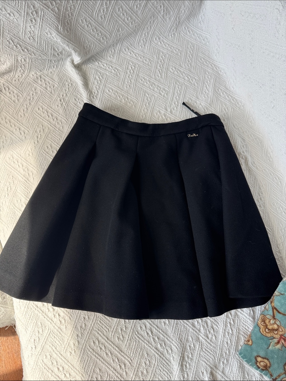 Black Pleated Mini Skirt - Unbranded